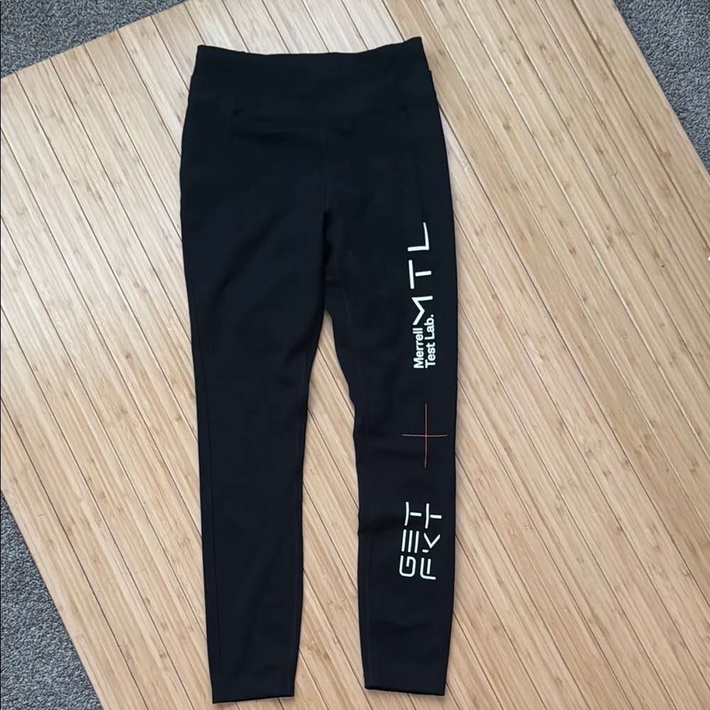 Merrell limited test lab leggings. Womens small